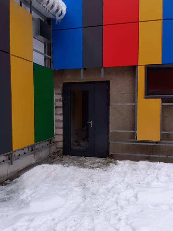 Дверь с остеклением более 25 процентов (г. Бежецк) Дверь с остеклением более 25 процентов (г. Бежецк)