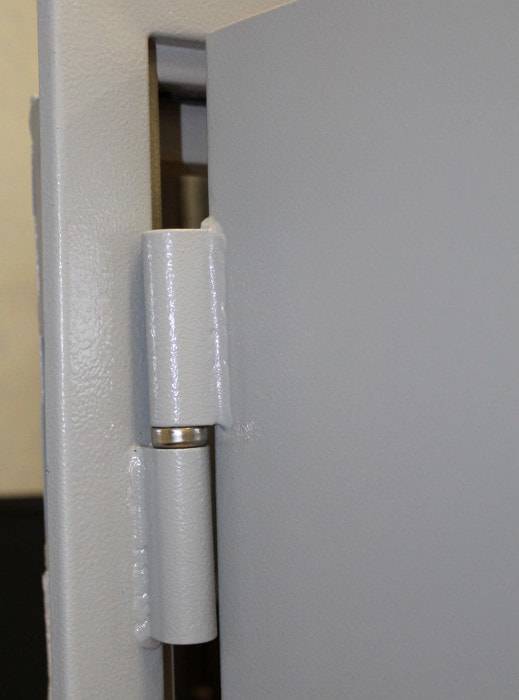 Петля огнестойкого люка