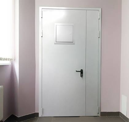 Полуторная дверь со стыковочным узлом Полуторная дверь со стыковочным узлом